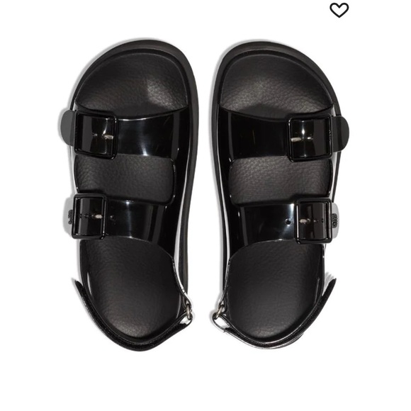 GUCCI Isla Flat Sandal (very lightly worn!) - Picture 2 of 6